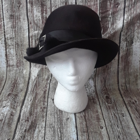 Doree of New York Accessories - Doree of New York wool hat